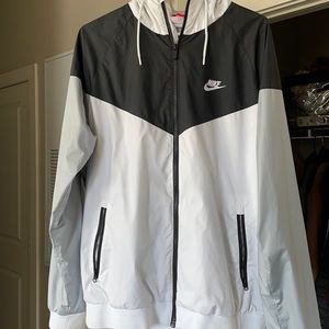 Men’s lightweight rain coat